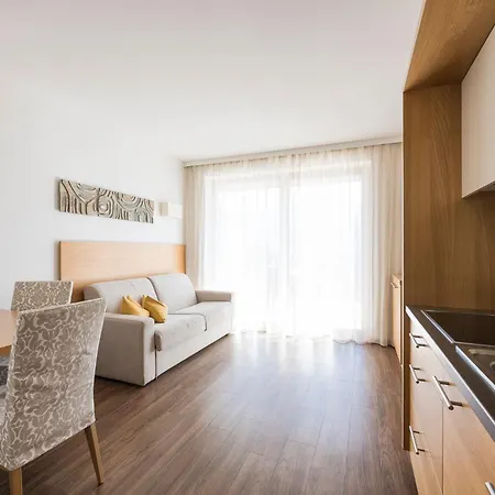 Aqualis 4*